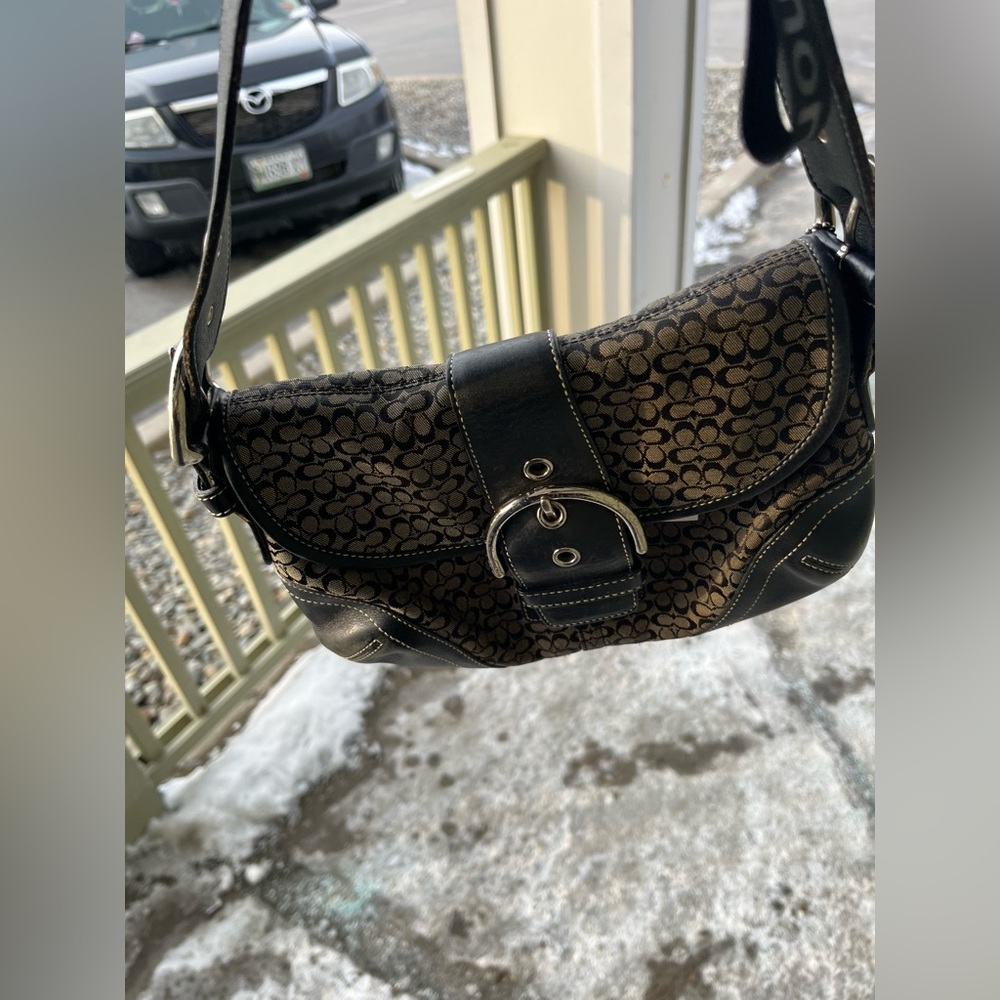 COACH BUCKLE PURSE